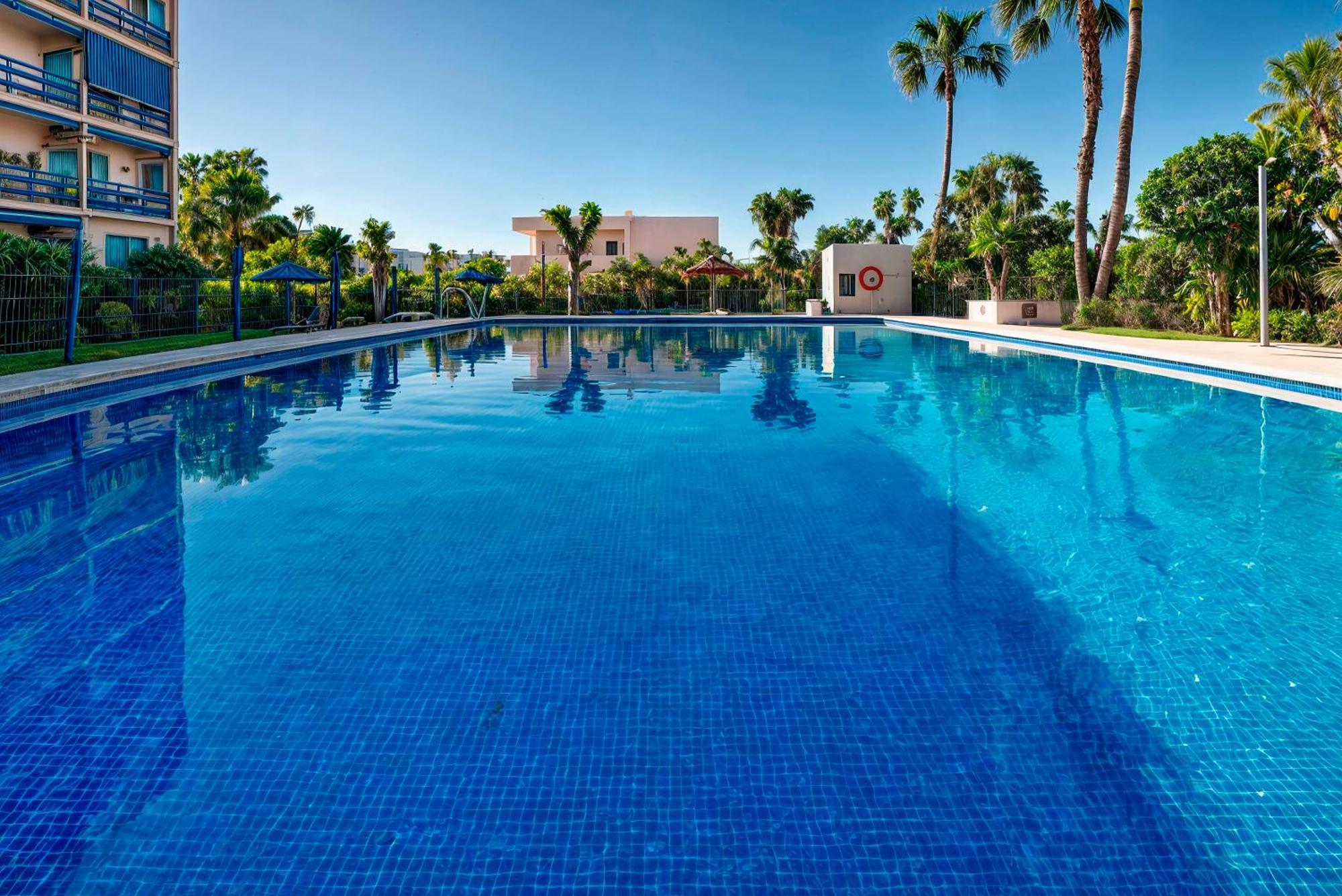 Estudio En Torremolinos Con Piscina Esterno foto